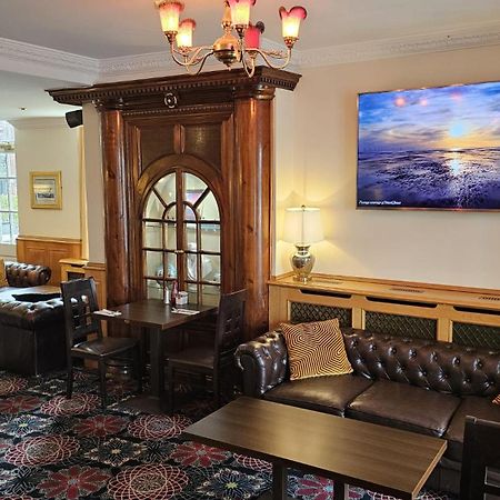 The Royal Hotel Crosby  Exterior photo